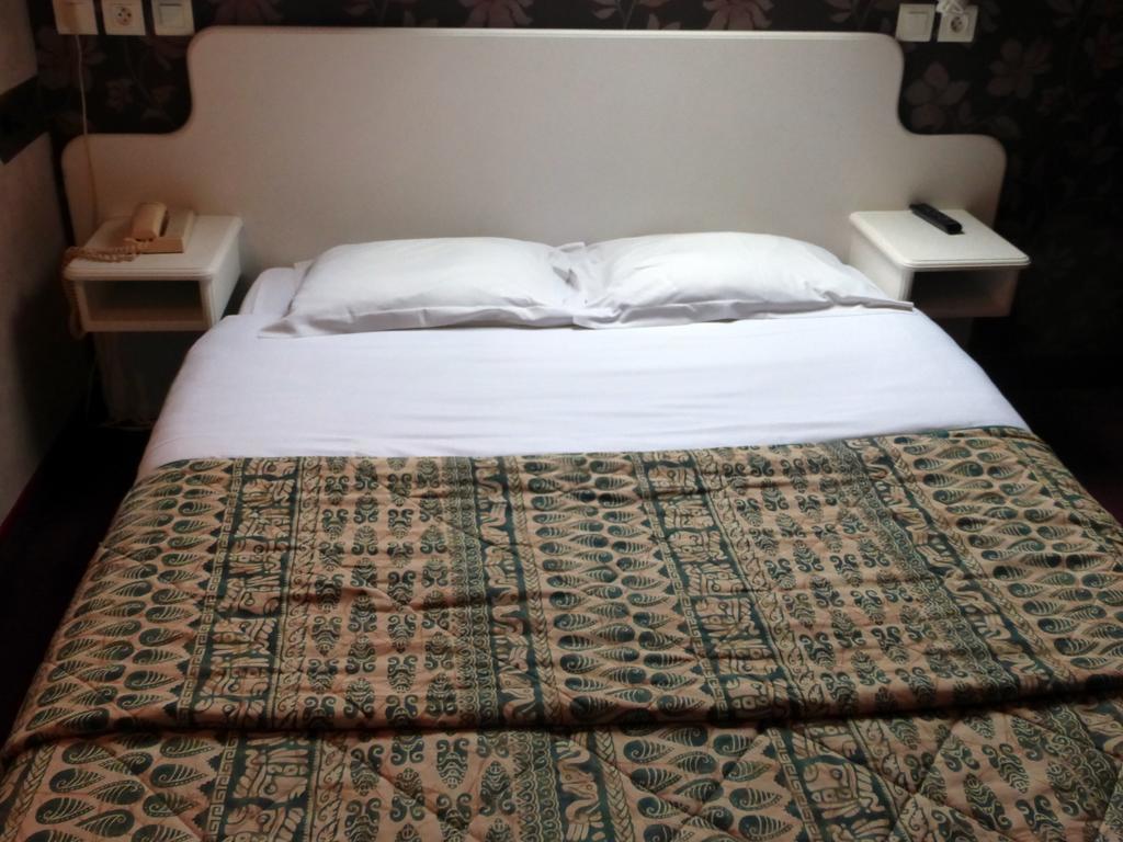 Hotel De France Pontorson Habitación foto